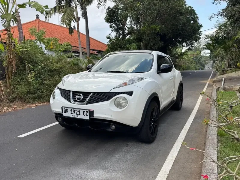 Nissan Juke 1.5 RX Matic 2011 Putih, Plat DK Asli, Tangan Pertama! - Vehicles in Bali