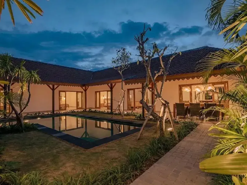 Leasehold - Premium 3-Bedroom Tropical Villa with Spacious Private Pool in Munggu Seseh, Canggu, Bali - Real Estate in Bali