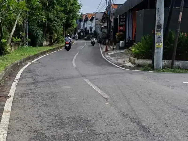 TANAH PREMIUM KUTA - 3 AKSES JALAN - COCOK VILLA & RESTO - DEWI SRI - Bali in Bali