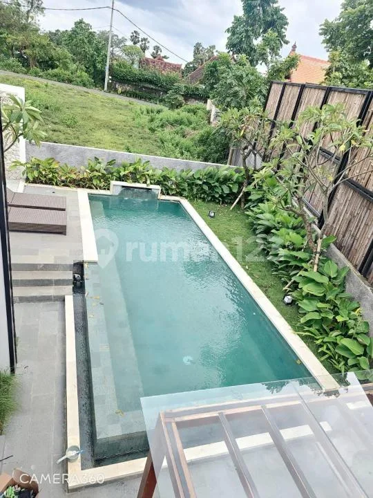 Villa Baru Fully Furnished Merk Toto dan Niro Dekat Pantai, Saba - Real Estate in Bali