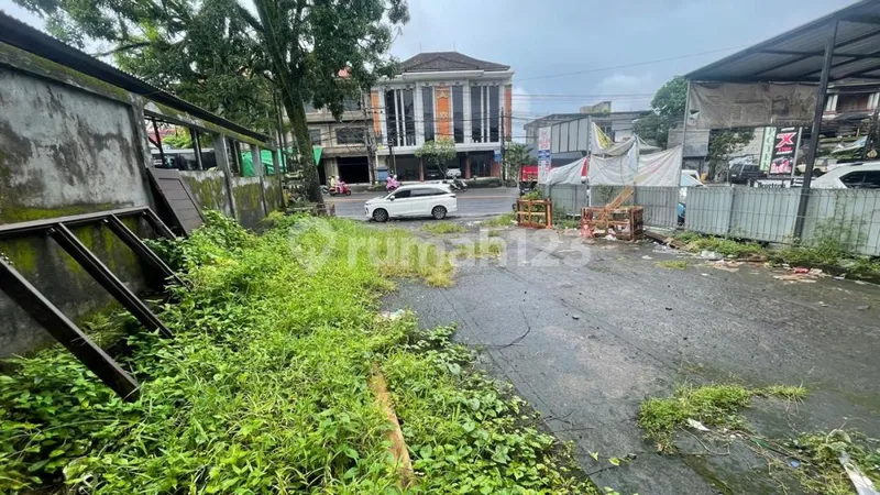 Ruko 2 Lantai Lokasi di Jalan Utama Tabanan - Real Estate in Bali
