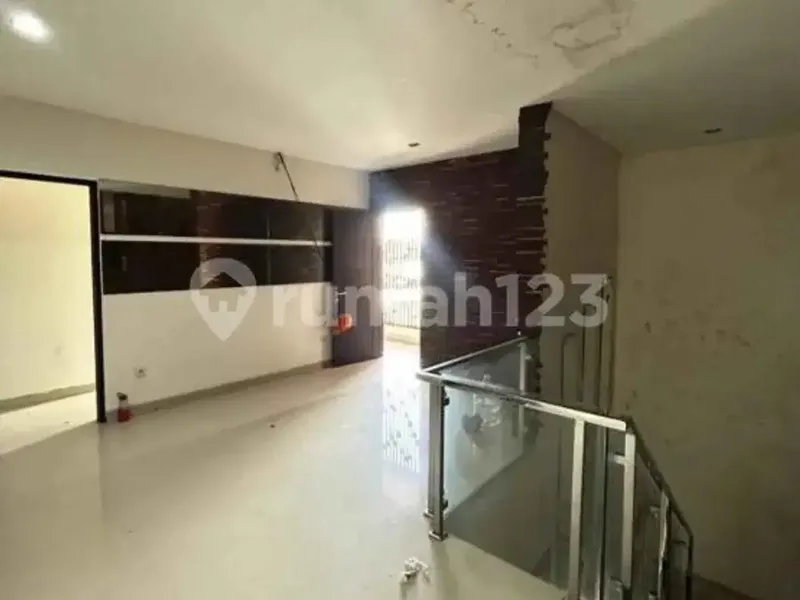 Rumah Semi Villa Lantai 3 Kawasan Mohyamin Renon Denpasar Timur - Real Estate in Bali
