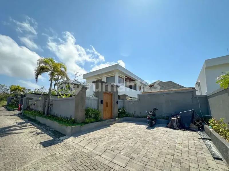 Dijual Villa Mewah Baru dengan 4 Kamar Tidur dan Pemandangan Laut di Pecatu Bali - Real Estate in Bali