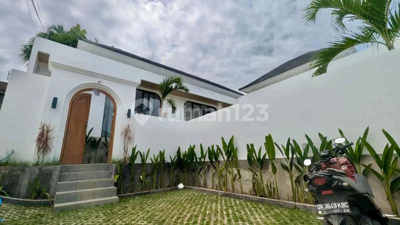 Villa In Tumbak Bayuh, Semi Furnished.. Batu Bolong, Seseh, Canggu - Real Estate in Bali