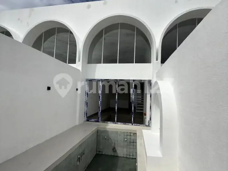 Brand New Townhouse In Seseh/Munggu For Rent - Real Estate in Bali
