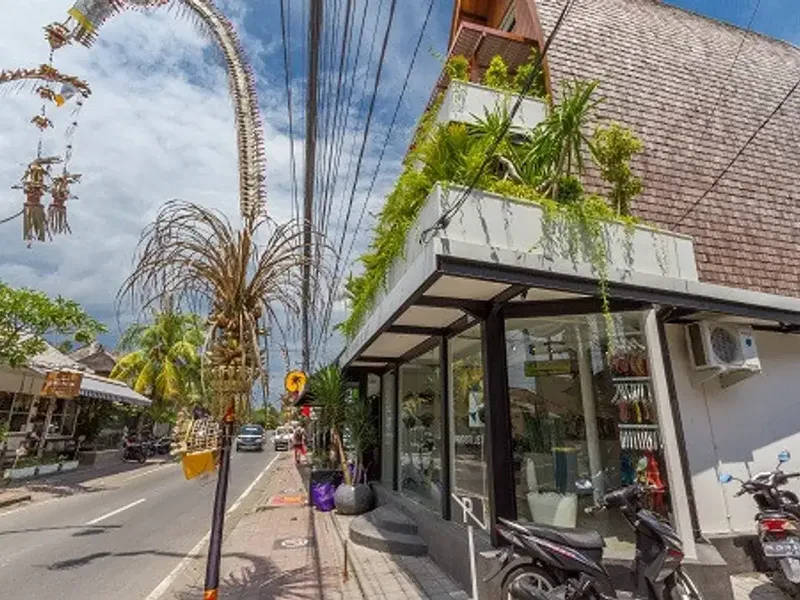 Leasehold - Commercial & Residential Property with Strong Street Exposure in Canggu, Bali - Real Estate in Bali