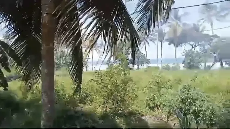 Raya denpasar gilimanuk beachfront - Real Estate in Bali