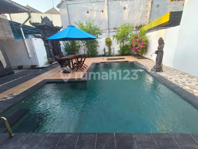Villa Strategis Dekat Pantai Kedonganan dan Bandara Ngurah Rai - Real Estate in Bali