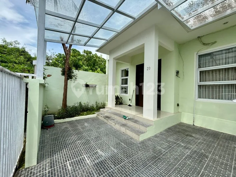 MINIMALIST HOME IN STRATEGIC KEROBOKAN AREA NEAR CANGGU AND SEMINYAK BALI - Real Estate in Bali