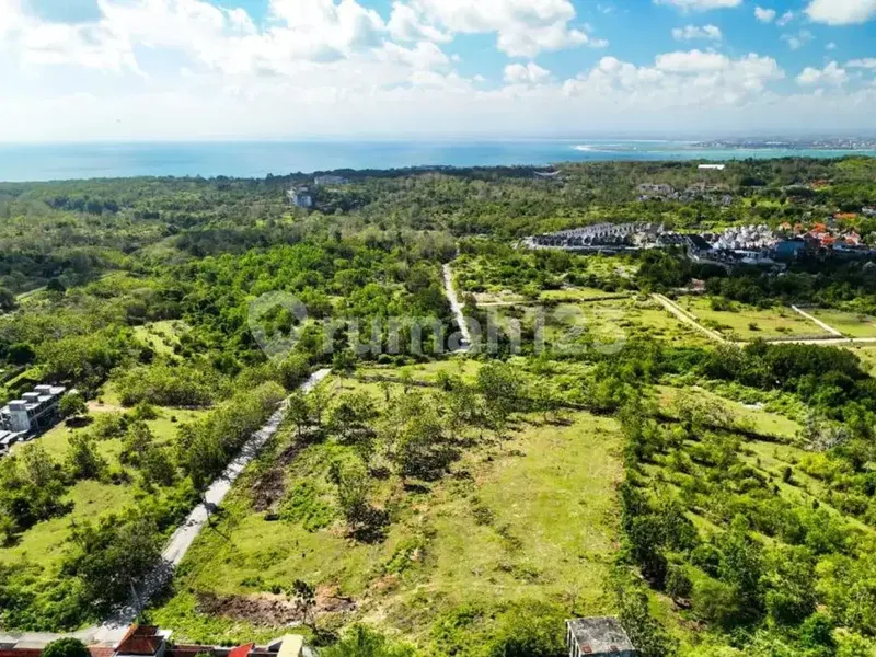 Land For Sale With Ocean View At Pantai Balangan Jimbaran - Real Estate in Bali