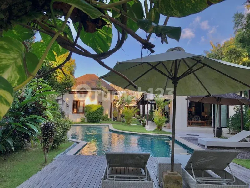 Villa Mewah 5Br SHM Dekat Balangan Jimbaran Badung Bali - Bali in Bali