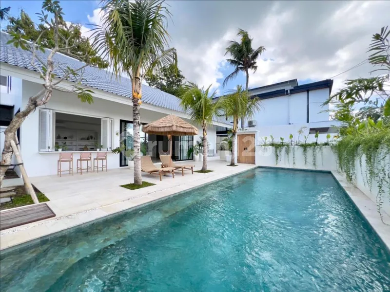 Brand New 4 Bedrooms Colonial Tropical Villa At Nyanyi, Munggu Canggu - Bali in Bali