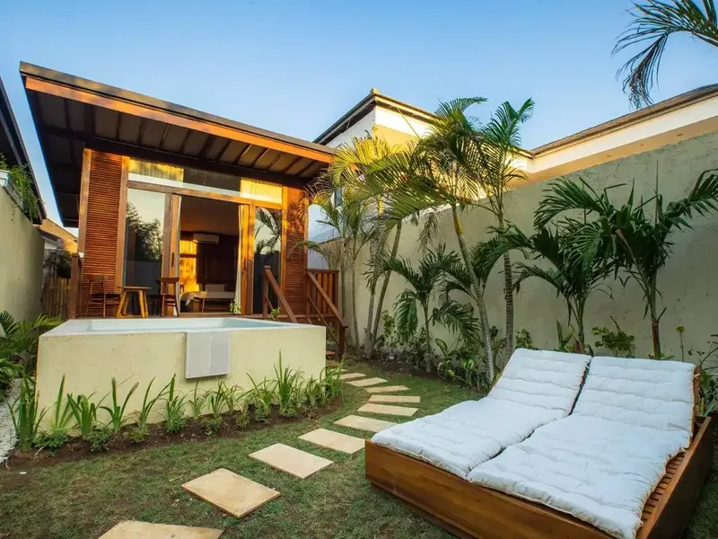 Disewakan  Villa Studio di Lokasi Strategis Padang Padang - Real Estate in Bali