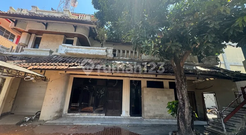 Jual Gedung 3 Lantai Ex Hotel di Kuta Bali. Lokasi Langka. Cocok Komersial, Rumah Sakit, Hotel, Resto Dll - Real Estate in Bali