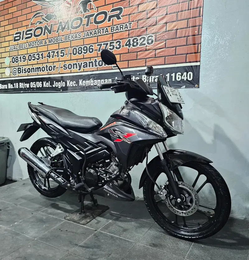 Simpanan! Km 12rb! HONDA CS1 125CC 2010 Pajak ON CS 1 one - Vehicles in Bali