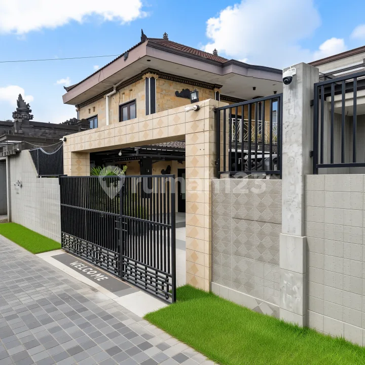 Rumah 5 Kamar Luas 300MÂ² di Dalung Kuta Utara - Bali in Bali