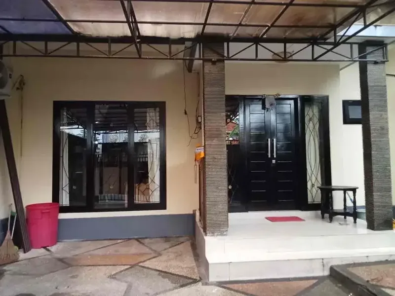 Disewakan Rumah 2 lantai siap huni, Renon - Real Estate in Bali
