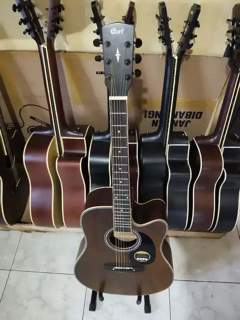 Gitar akustik merek Cort new baru - Hobbies & Sports in Bali