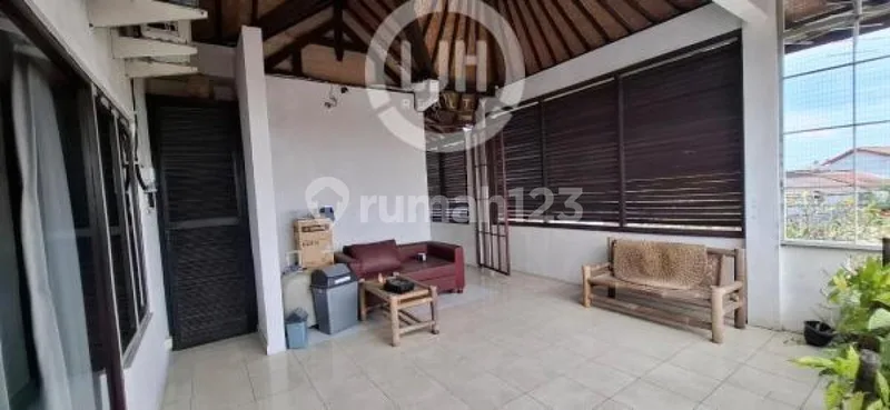 Strategic & Fully Furnished House At Gunung Patas, Padangsambian, Denpasar, Close To Kerobokan, Canggu And Seminyak - Bali in Bali