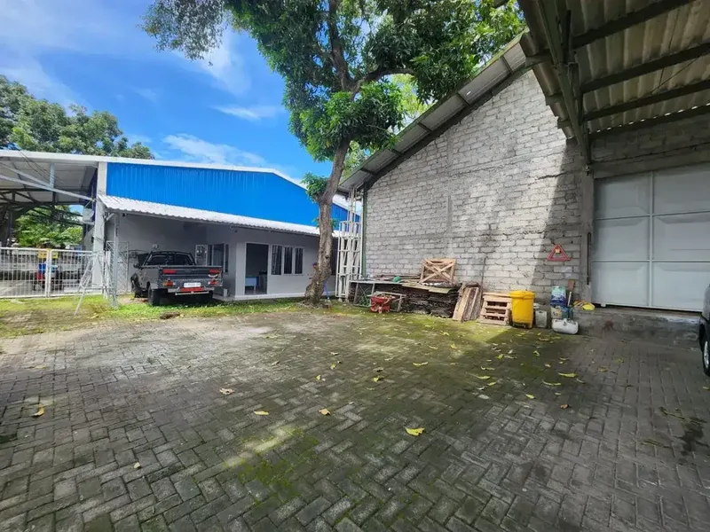 Disewakan Gudang Kantor dan Tempat Usaha di Gatsu Tengah - Real Estate in Bali