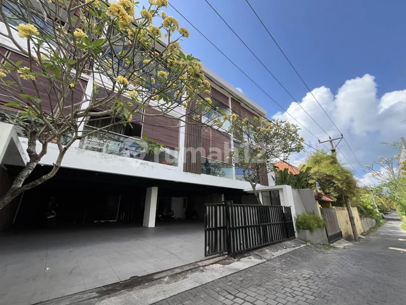 Profitable Hospitality Business In Seminyak - Real Estate in Bali