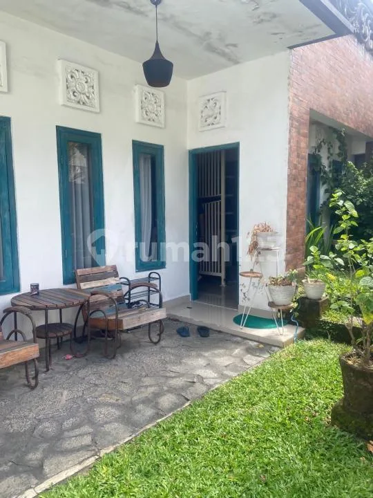 Rumah 2 LT With Pool Strategis Jl Utama Wijaya Kusuma Denpasar - Bali in Bali