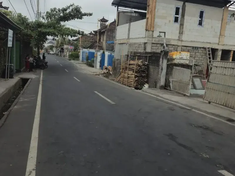 tanah 916 m² + bangunan gudang di lokasi premium cargo denpasar utara, cocok untuk gudang, kantor, dan tempat usaha - Bali in Bali