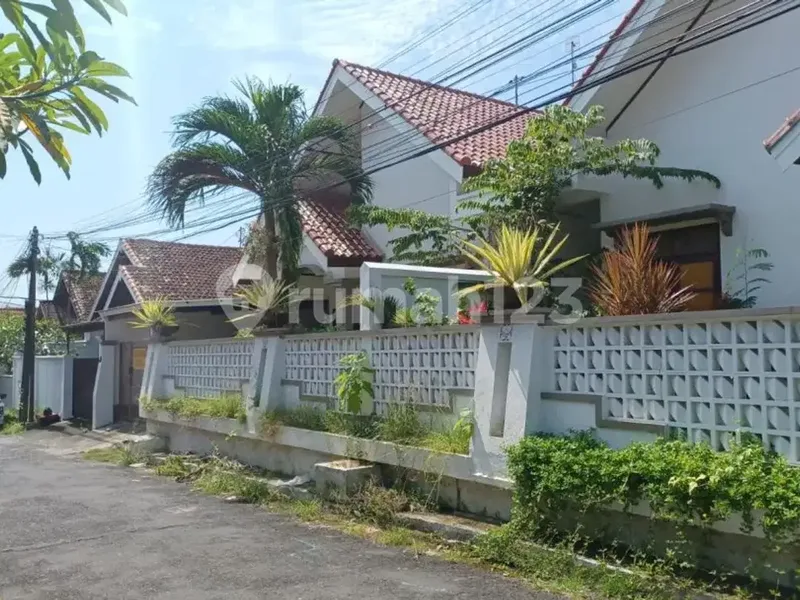 Kesempatan Langka! Rumah Luas 200M² di Jimbaran Cuma 2M Full Furnish - Bali in Bali