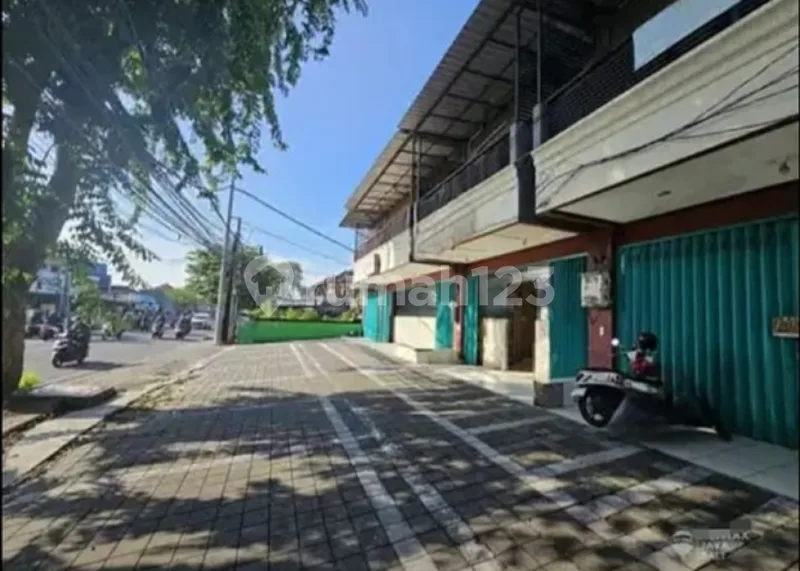 5 Ruko Gandeng Plus Rumah Di Jl Utama Sesetan Cn/jam - Bali in Bali