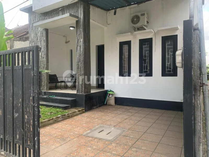 Rumah 2 Lantai di Pemogan Hanya 10 Menit ke Tol Bali Mandara - Bali in Bali