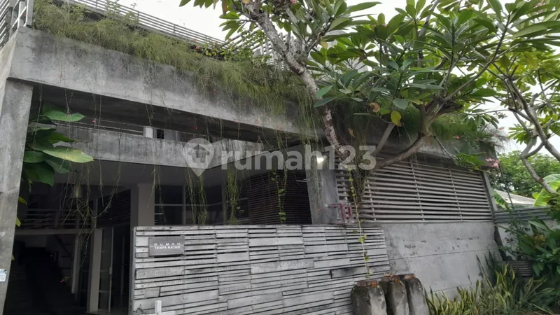 Rumah Jual Modern Minimalis Area Strategis Di Jalan Nangka Denpasar - Bali in Bali