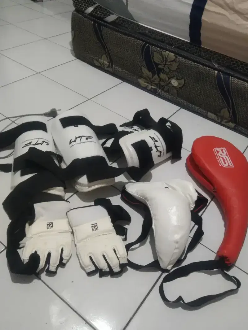 Accesories Taekwondo lengkap - Hobbies & Sports in Bali