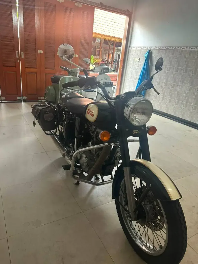 Dijual Royal Enfield Classic 500 cc 2018 - Vehicles in Bali