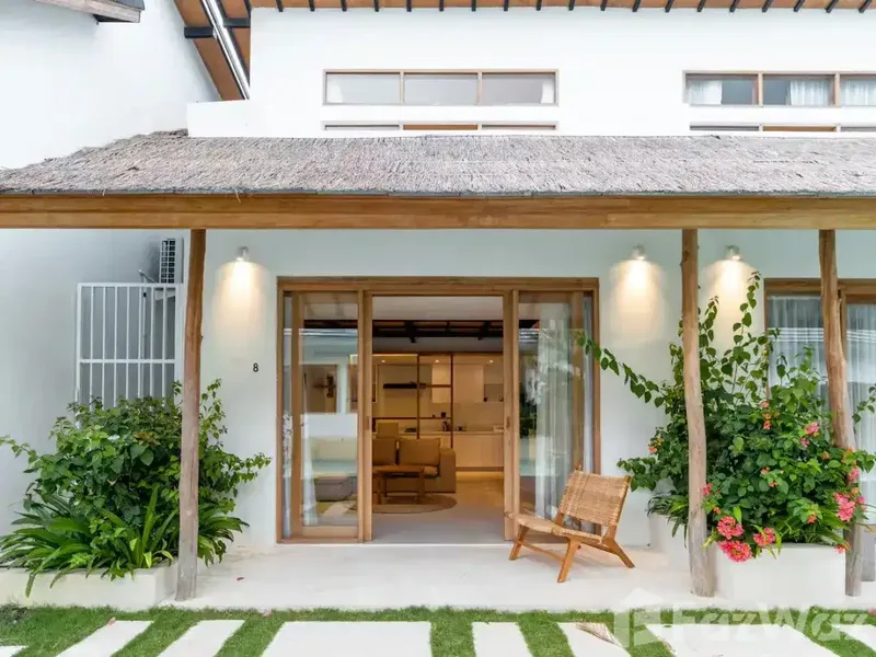 Leasehold Charming 1-BR Loft in Berawa - Canggu, Bali - Real Estate in Bali