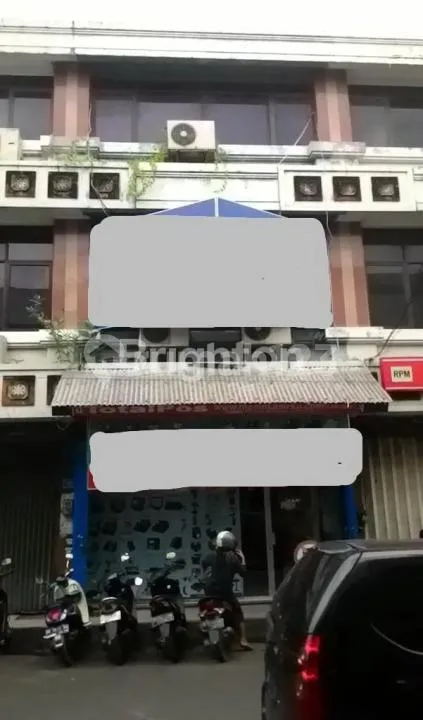 Ruko 3 Lantai Strategis Dekat Pusat Kota Daerah Denpasar - Bali in Bali