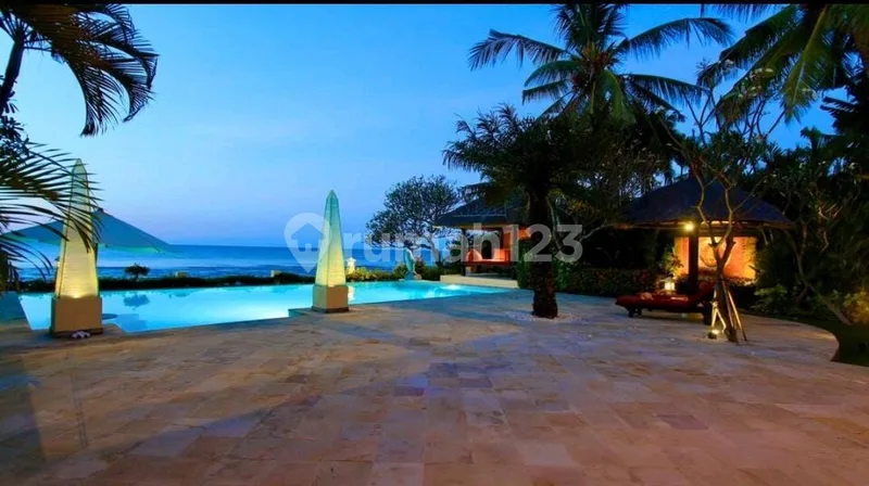 FOR SALE beach front villa in lovina With sunset view - Real Estate in Bali