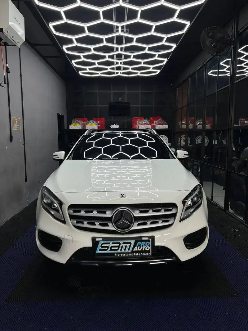 MERCY GLA 200 AMG LINE 2019 PUTIH AT - Bali in Bali