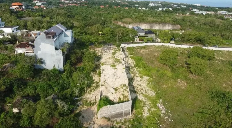 Land for Sale: 10 Are Plot in Ungasan - Bali in Bali