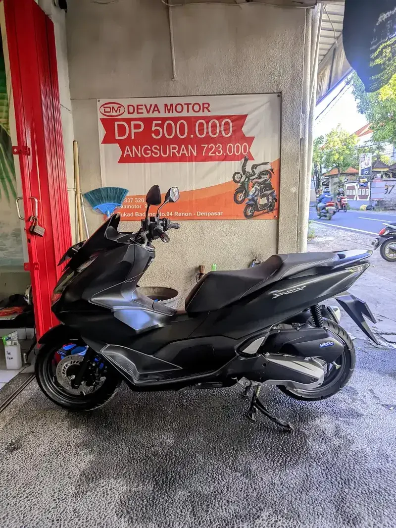 PCX 160 th 2023 hitam Deva motor - Vehicles in Bali
