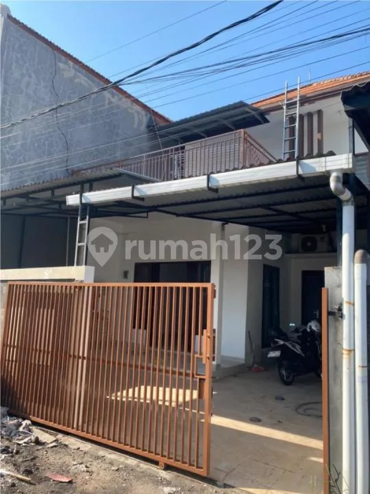 Siap Huni Rumah Lantai 2 di Denpasar Selatan - Real Estate in Bali