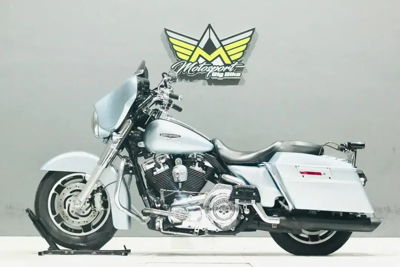 Harley davidson street Glide mulus Ultra Classic Dyna Fatboy Ducati - Bali in Bali