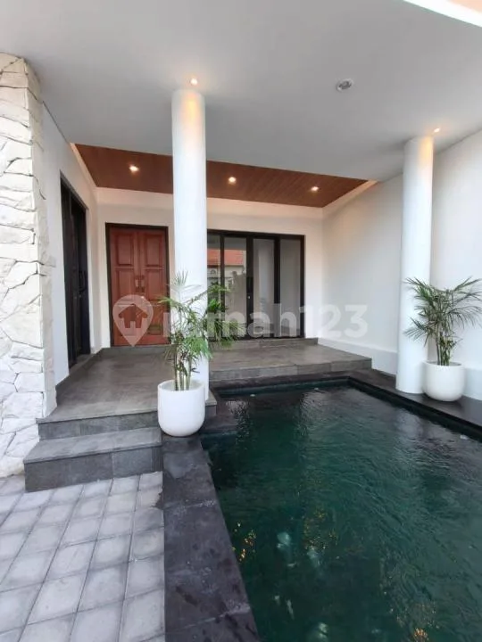 Disewakan Villa Semi Furnish Sanur - Real Estate in Bali