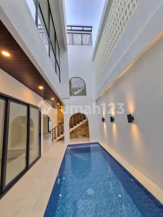 Villa Baru Nusa Dua Bali Ocean View dengan Rooftop - Real Estate in Bali