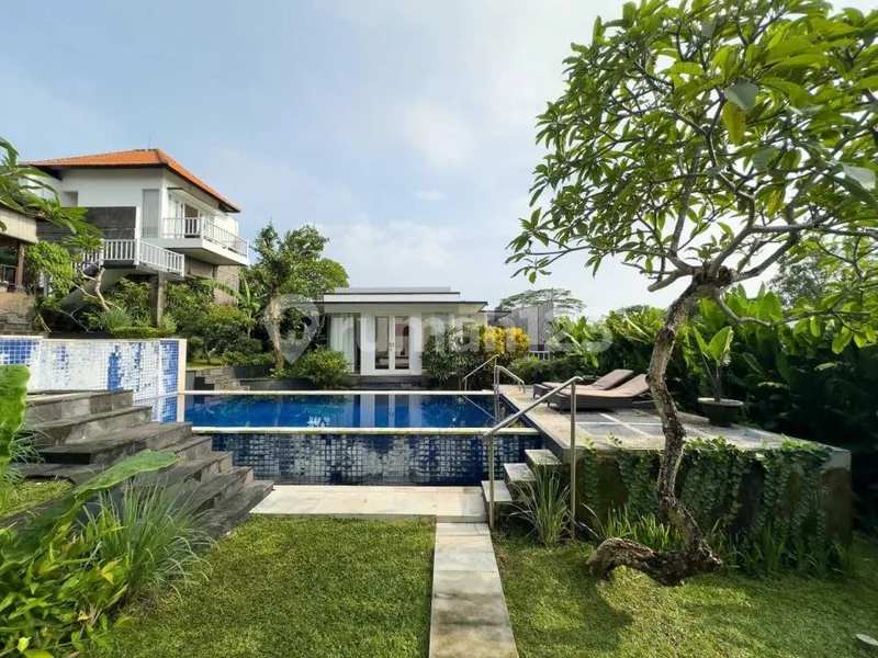Villa Mewah Lengkap Luas View Sawah Lokasi Strategis di Canggu - Real Estate in Bali