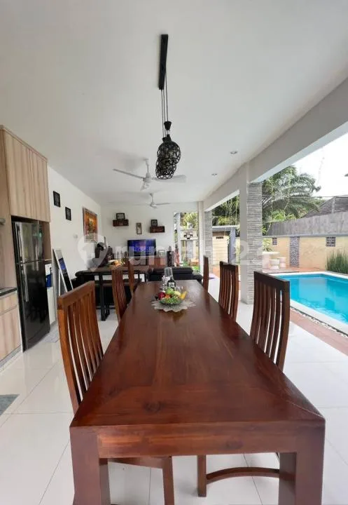 Villa Pemandangan Laut 2 Lantai Lengkap Strategis di Ungasan - Real Estate in Bali