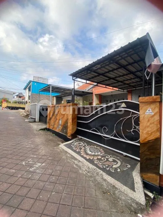 Rumah Sewa 3 Kamar Tidur di Dalung Dekat Alfamart - Real Estate in Bali