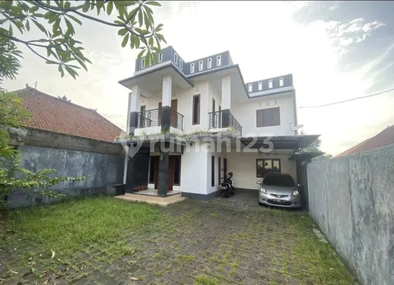 Dikontrakan Rumah 3.5 Are Lantai 3 Buduk - Tumbakbayuh - Real Estate in Bali