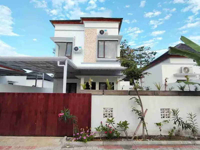 RUMAH SEMI VILLA LANTAI II NUSA DUA WITH POOL 10 MENIT KE PANDAWA BEACH DAN OBJEK WISATA LAINNYA - Real Estate in Bali