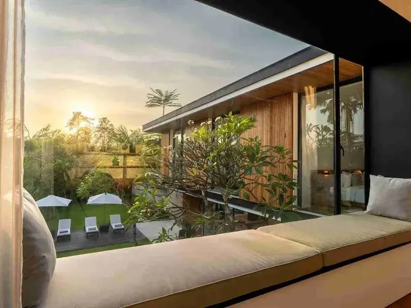 DIJUAL VILLA MEWAH, BERAWA BEACH, CANGGU - Bali in Bali