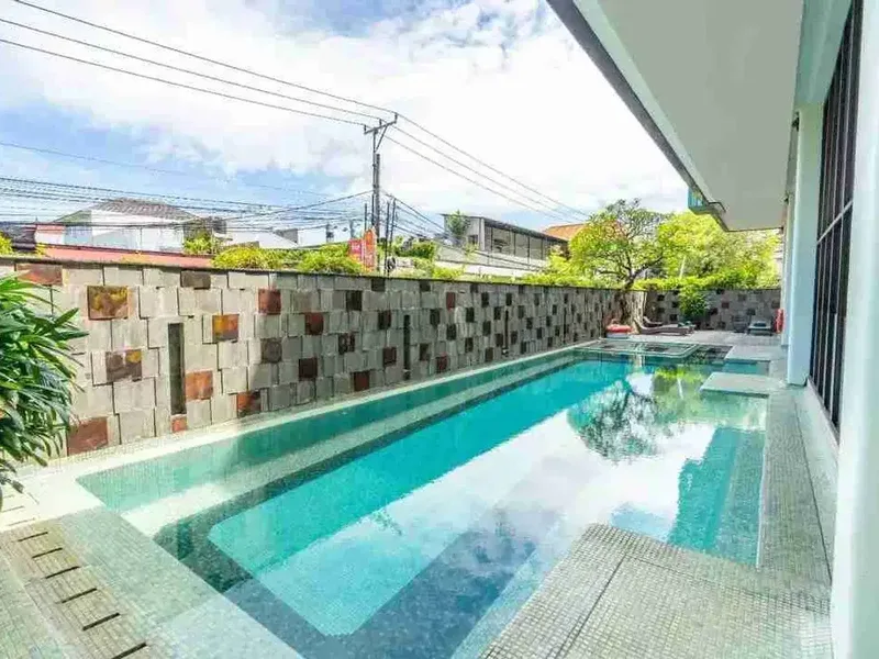 Di Jual Hotel Strategis Styles Bali Kuta dekat Bandara Pusat Perbelanjaan Hiburan Wisata - Real Estate in Bali